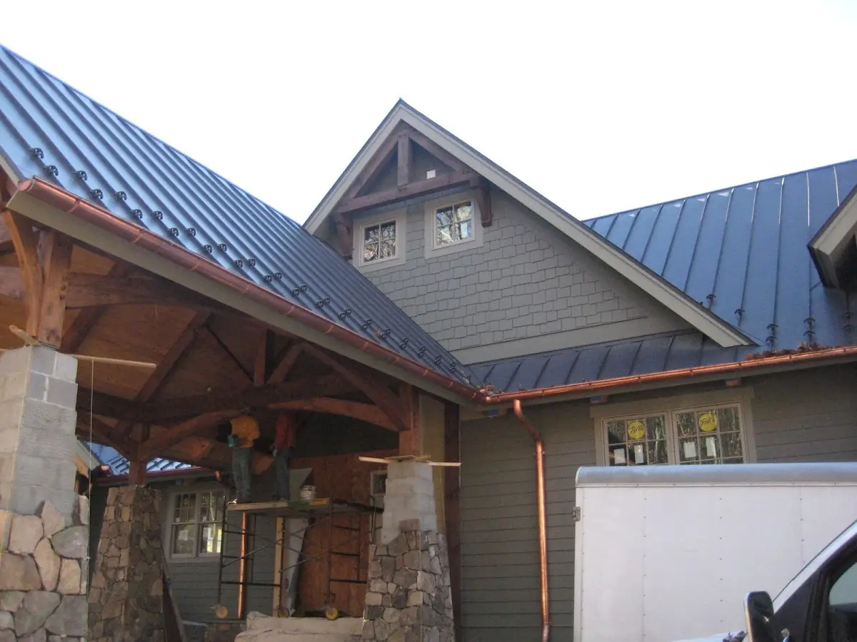 Craftsman Roofing team delivering quality roofing work in Donnaha